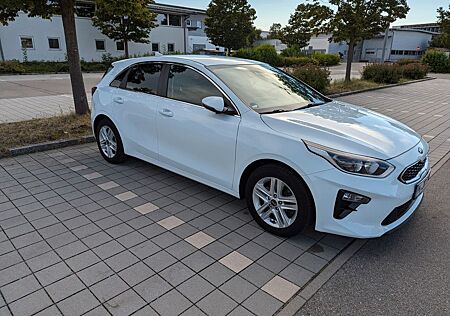 Kia Cee'd / Ceed 1.6 CRDi Eco 100kW DCT Platinum...