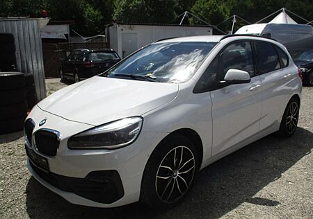 BMW 216 Active Tourer Navi LED Kamera Digit-Display