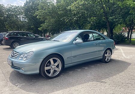 Mercedes-Benz CLK 200 K, W209, Jahreswagenzustand, Eisblau