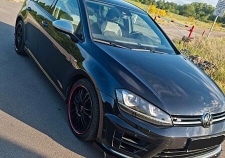 VW Golf Volkswagen VII R 2.0 TSI 4MOTION *KEIN TAUSCH*