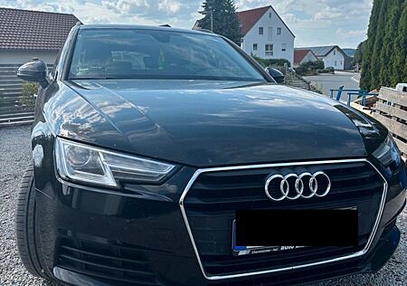 Audi A4 2.0 TDI S tronic Avant - 2019