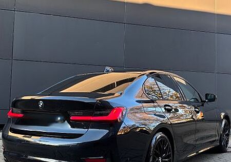 BMW 330i