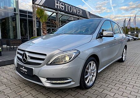 Mercedes-Benz B 220 4Matic Aut. NAV PANO SITZHEIZ uvm.