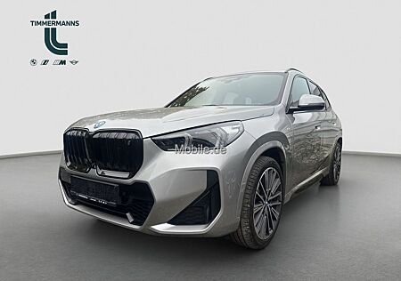 BMW iX1 xDrive30 M Sportpaket Panorama Head-Up AHK