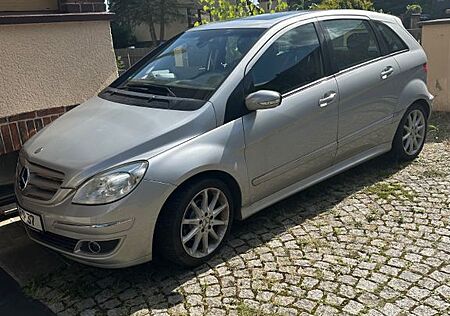 Mercedes-Benz B 170 -