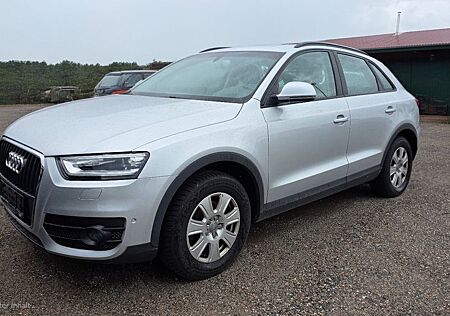 Audi Q3 2.0 TDI quattro*Bi-Xenon*SHZ*17"*RFK*Navi*PDC