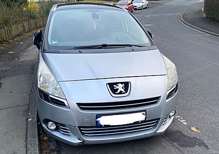 Peugeot 5008 2.0 HDi FAP 150 Family