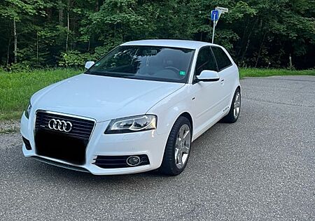 Audi A3 2.0 TFSI quattro S tronic S- Line 200PS