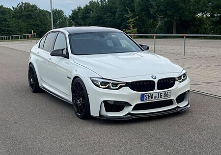 BMW M3 Comp.Facelift,H&K,Carbon,360°Kamera, 17.000km