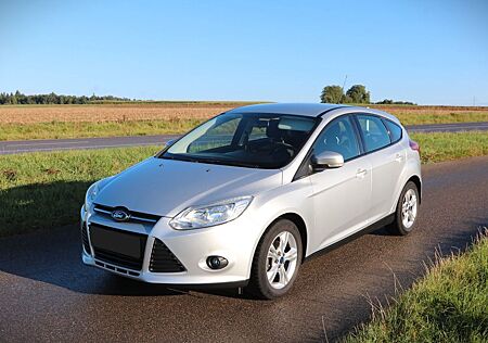Ford Focus 1.0 EcoBoost 125 PS Trend 5x türig