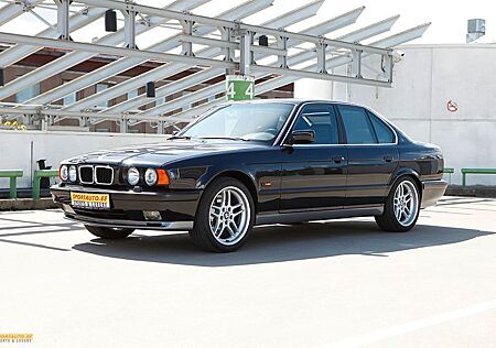 BMW M5 3,8L 6-speed