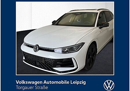 VW Passat Volkswagen R-Line 1.5 l eHybrid 130 kW / 85 KW DSG