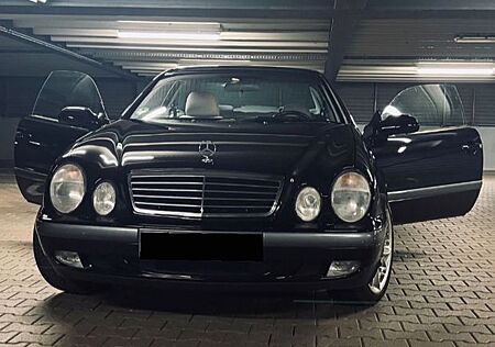 Mercedes-Benz CLK 200 SPORT (SCHECKHEFT)