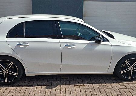 Mercedes-Benz A 220 d 4MATIC DCT - Top Zustand