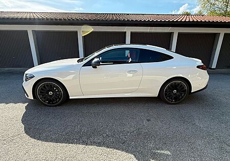 Mercedes-Benz CLE 200 Coupé 4Matic AMG Line Premium Burmester