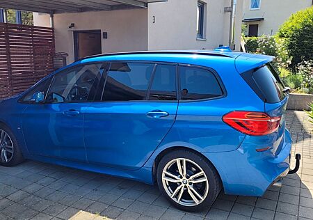 BMW 2er 220 Gran Tourer 220d xDrive Steptronic M Spo...