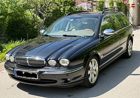 Jaguar X-Type Estate 2.2 Liter Diesel Executive Exe...