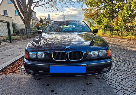 BMW 523i A Touring -