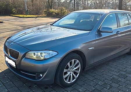BMW 528i xDrive Touring -