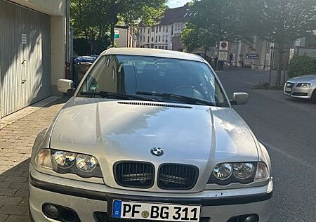 BMW 318i touring -