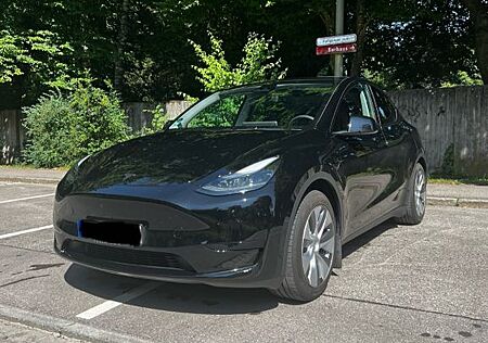 Tesla Model Y Hinterradantrieb RWD | BYD Akku