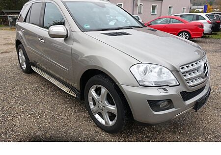 Mercedes-Benz ML 320 CDI Bi-Xenon Sportp. AHK 8x Alu eGHSD Mem