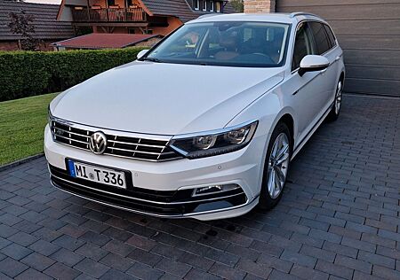 VW Passat Variant Volkswagen 2.0 TDI R-Line Highline Leder