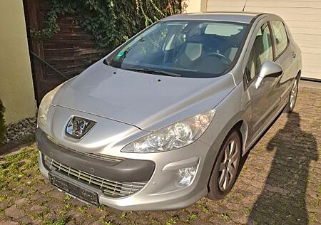 Peugeot 308 Premium 120 VTi Automatik Premium