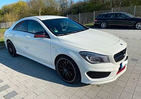 Mercedes-Benz CLA 250 DCT 4MATIC AMG Line AMG Line