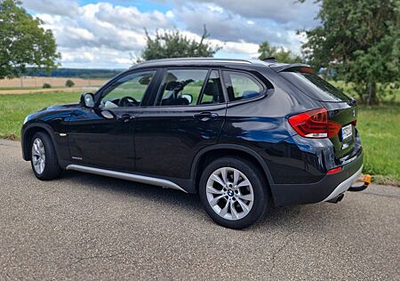 BMW X1 xDrive25i - Leder, Ahk, sitzheizung, navi