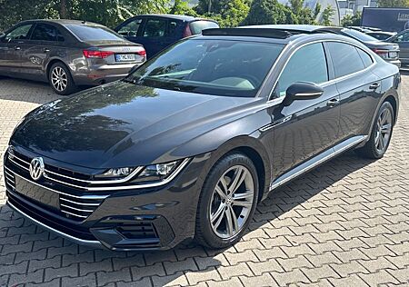 VW Arteon Volkswagen 1.5 TSI ACT DSG - R-LINE/PANO/NAVI