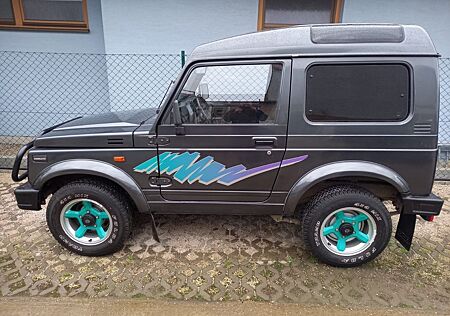 Suzuki SJ Samurai Deluxe Limousine Deluxe