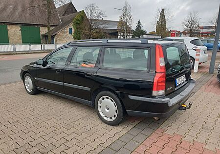 Volvo V70 200PS 225km/h Zahnriemen Bremsen Wartung neu