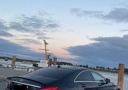 Mercedes-Benz CLS 350 CDI AMG Vollausstattung & TÜV Neu -