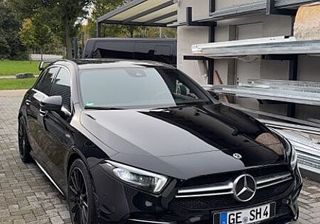 Mercedes-Benz A 35 AMG Mercedes-AMG A 35 4MATIC DCT Merced...