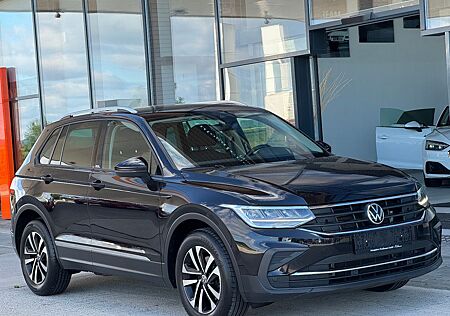 VW Tiguan Volkswagen United ACC/LKHZ/SHZ/Standheizung/LED/AHK