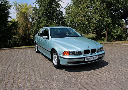 BMW 528i E39 *erst 146tkm.* *Tempomat* *Rostfrei*