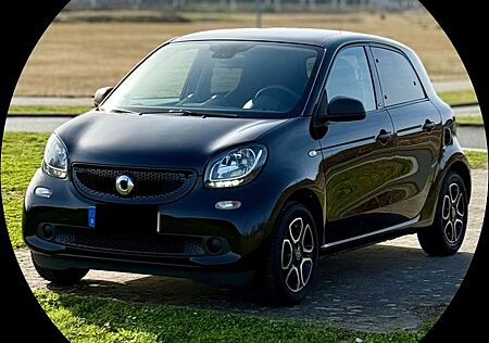 Smart ForFour 90PS passion Allw CoolAudio SHZ Pano PDC