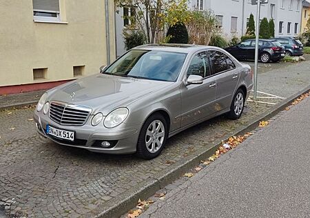 Mercedes-Benz E 200 KOMPRESSOR CLASSIC Classic