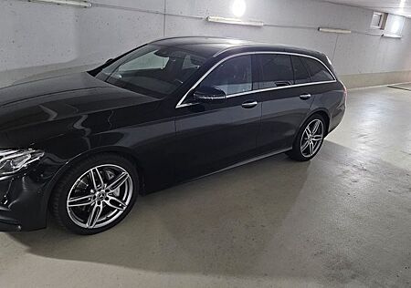 Mercedes-Benz E 220 d 4MATIC T Autom. AMG Line