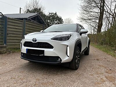 Toyota Yaris Cross Hybrid FWD Team Deutschland