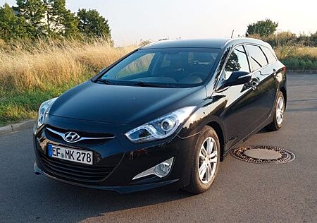 Hyundai i40 cw 1.6 GDI 5 Star Edition TÜV 2027 Standheiz