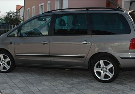 VW Sharan Volkswagen 2.0TDI (DPF) Highline Highline TÜV Neu!