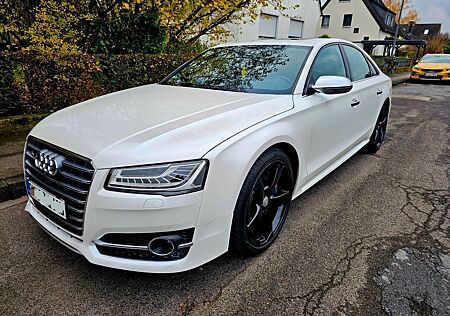 Audi S8 4.0 TFSI tiptronic quattro -