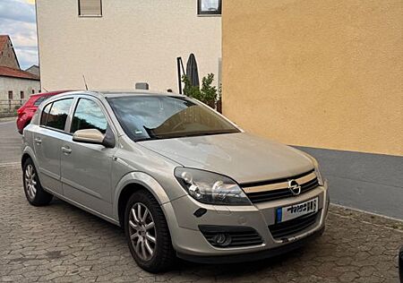 Opel Astra 1.8 ECOTEC Sport Automatik