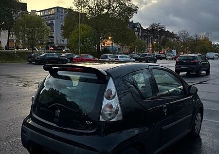 Peugeot 107 Filou 70 Filou / KLIMA / 8-fach bereift