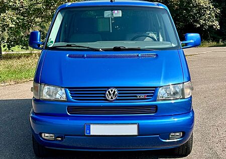VW T4 Multivan Volkswagen Atlantis 2.5TDI Motor 90tkm kaum Rost TÜV neu