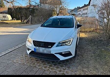 Seat Leon Cupra 2.0 TSI 4 drive Carbon Edition