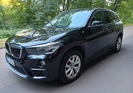 BMW X1 sDrive18i BJ.2016 Klima, Navi, AHK, TÜV, TOP!