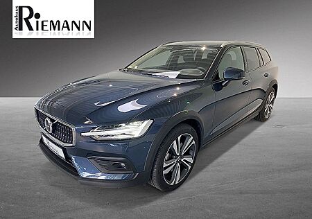 Volvo V60 CC V60 Cross Country Plus AWD + ACC